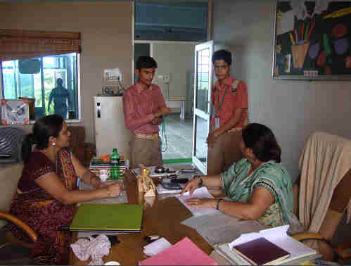 Student Tracking using RFID,Student Tracking using FingerPrint